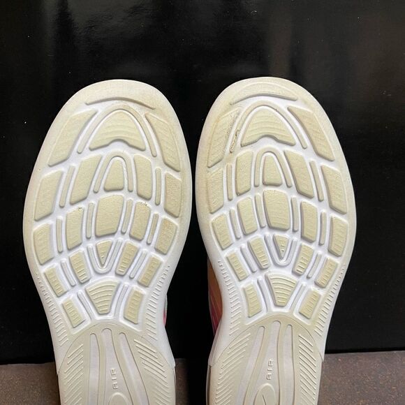 Nike Air Max Axis White / Pink Women's Running Shoes Size 8.5M - Picture 15 of 16